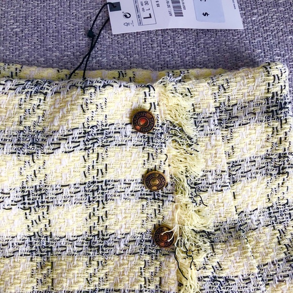 Zara textured weave mini skirt, yellow - Picture 4 of 4